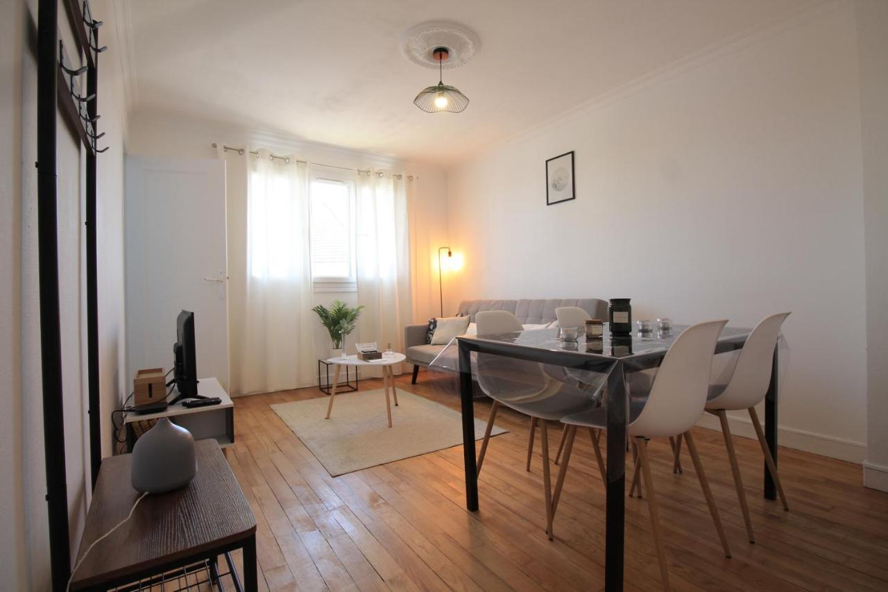 Valley View Retreat: Fully Renovated Apartment with Free Parking and Streaming Pont-Hebert Exterior photo