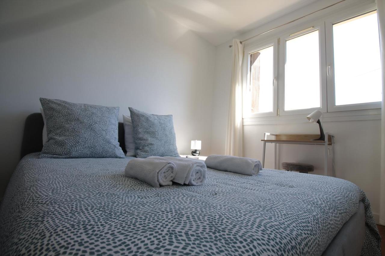 Valley View Retreat: Fully Renovated Apartment with Free Parking and Streaming Pont-Hebert Exterior photo