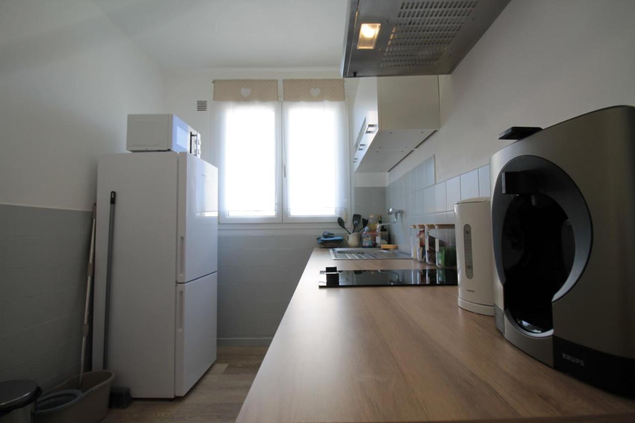Valley View Retreat: Fully Renovated Apartment with Free Parking and Streaming Pont-Hebert Exterior photo