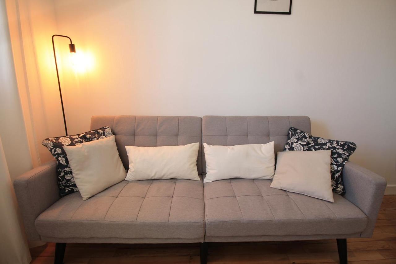Valley View Retreat: Fully Renovated Apartment with Free Parking and Streaming Pont-Hebert Exterior photo